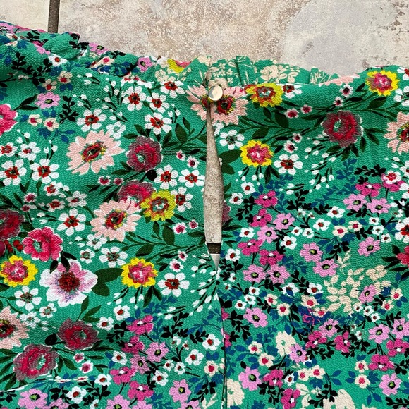Julia Jordan Flutter Sleeve Green Floral Pleated Dress 10 NWT - Picture 12 of 12